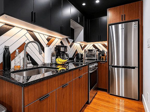 3rd image of 598 Myrtle Ave APT 5A
