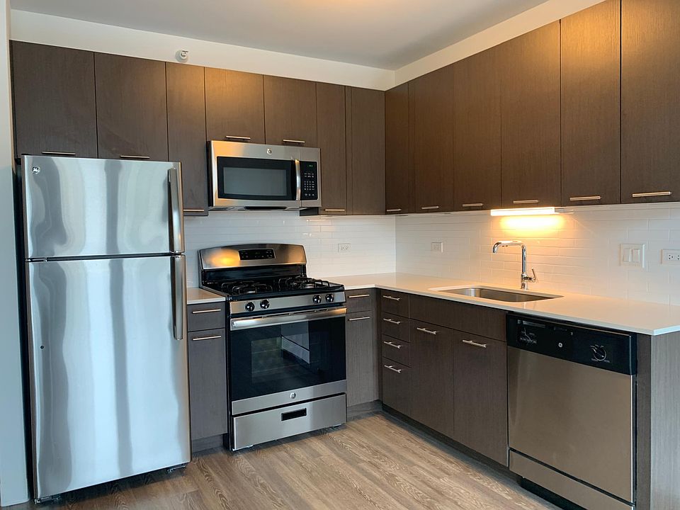 1st image of 612 N Wells St #2807