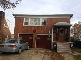 29-17 211th St, Flushing, NY 11360
