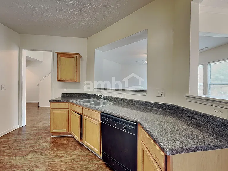 4305 Windale Dr — Photo 4