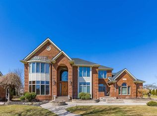 39457 Ladrone Ct, Sterling Heights, MI 48313