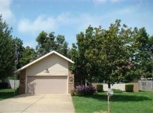 3513 S Doris Ave, Springfield, MO 65807