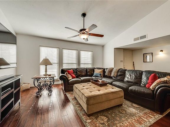 5th image of 6728 Darton Dr