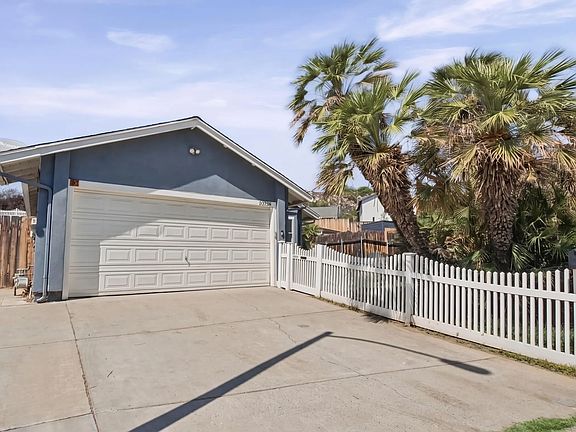 2nd image of 10958 Gayola Ln