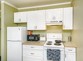 1330 Burrard St #610, Vancouver, BC