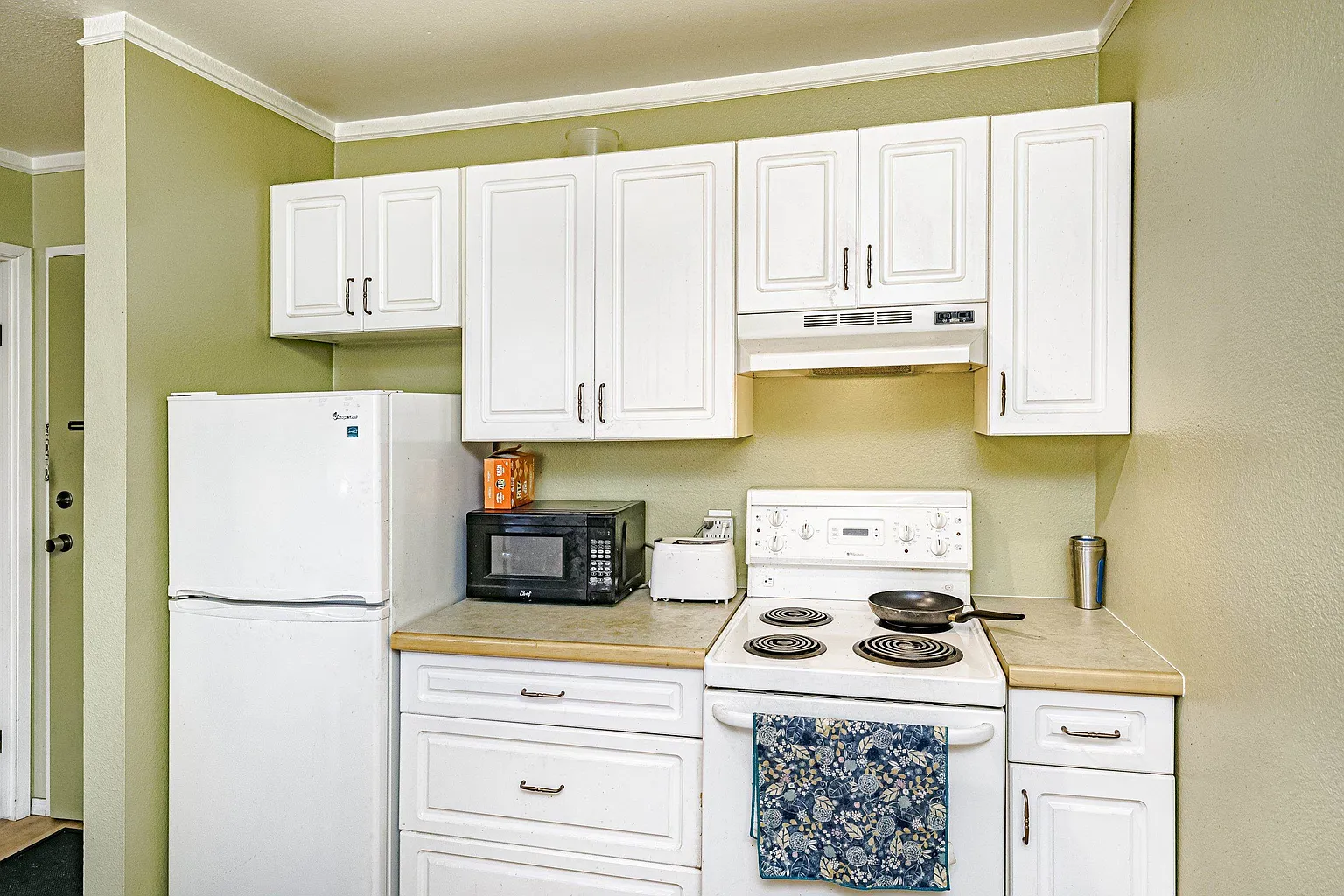 1330 Burrard St #610 photo 1