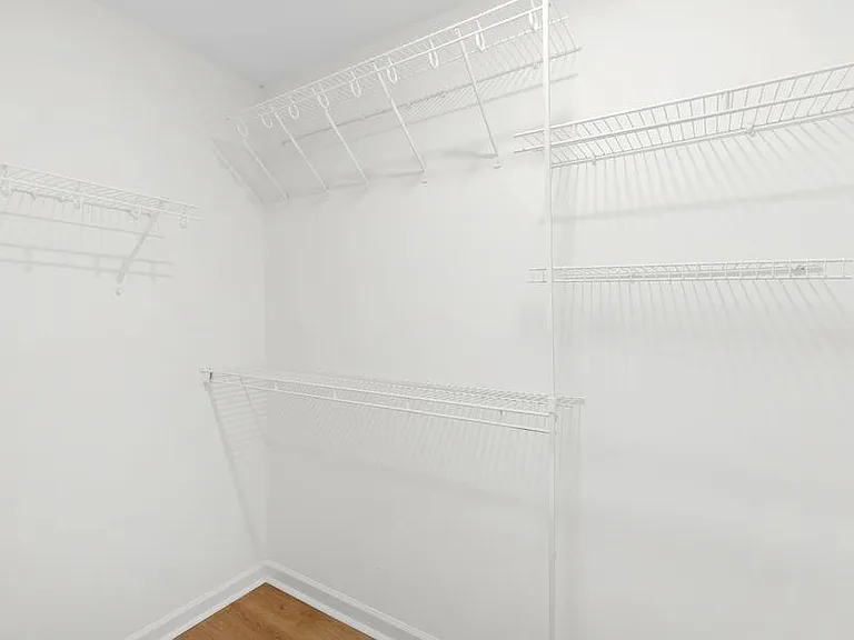 6060 Winston Trce — Photo 21