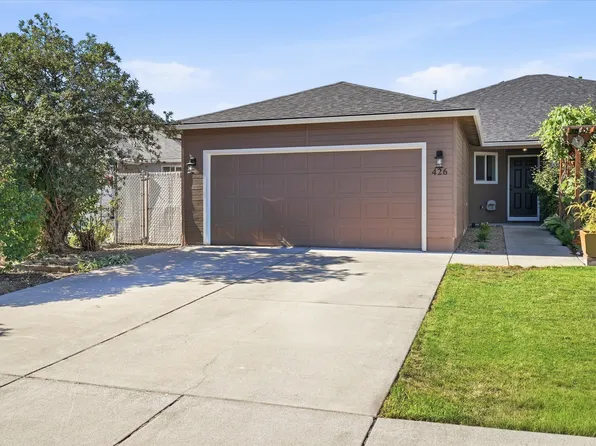 426 Crystal Dr, Eagle Pt, OR 97524