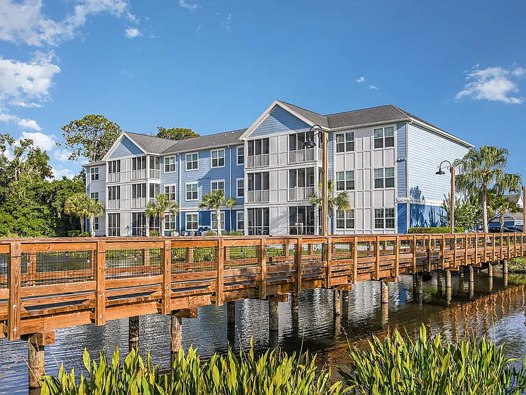 Blue Heron Living Apartment Homes — Photo 6