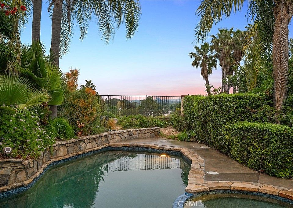 1st image of 6922 Castle Peak Dr