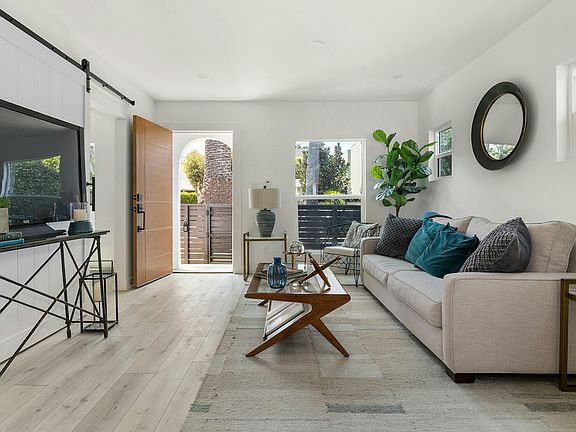 2nd image of 2354 Ocean Ave