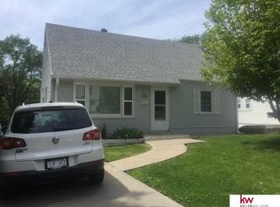 1926 S 37th St, Omaha, NE 68105