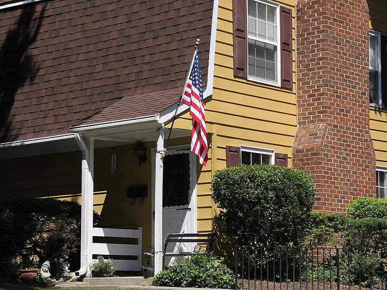 Colonial Towne Apartments — Photo 29