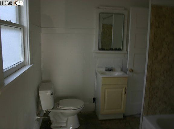 5th image of 5524 Laverne Ave