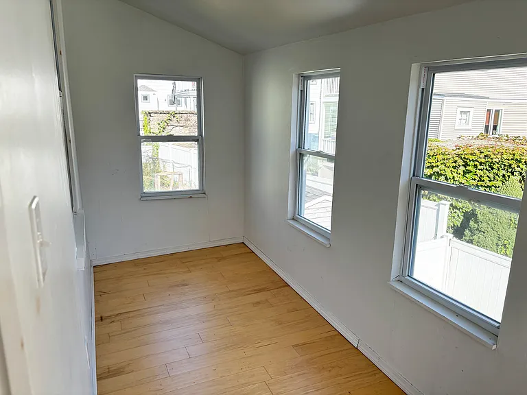 30 Early Ave #2 — Photo 16