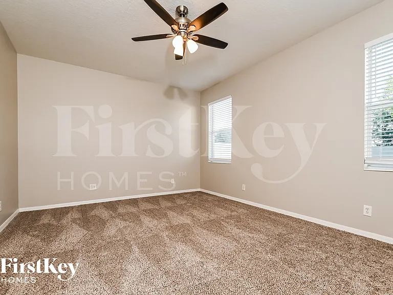 8907 Sandy Plains Dr — Photo 6