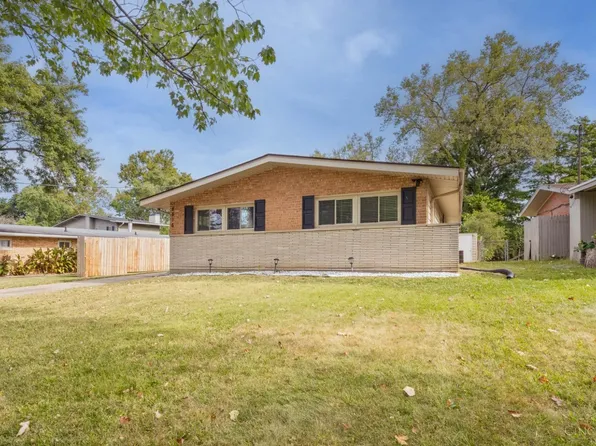 8816 Fontainebleau Ter, Cincinnati, OH 45231