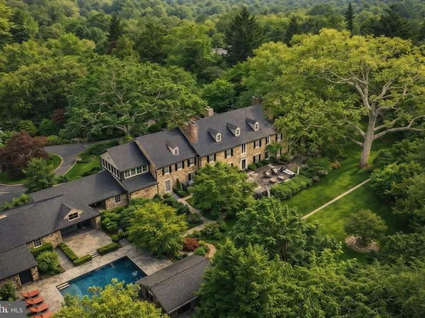 1288 Ballantrae Farm Dr, Mc Lean, VA 22101