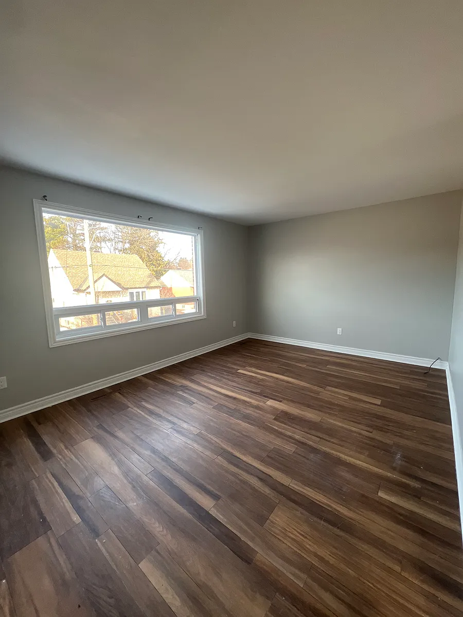 Building Photo - 290 Saint Jacques St #2