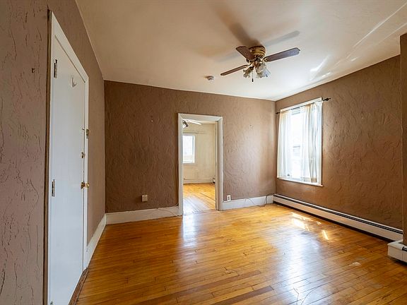 5th image of 173-175 Shirley St Unit 2