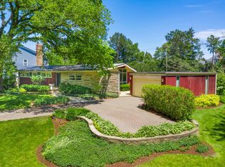 1S741 Carrol Gate Rd, Wheaton, IL 60189