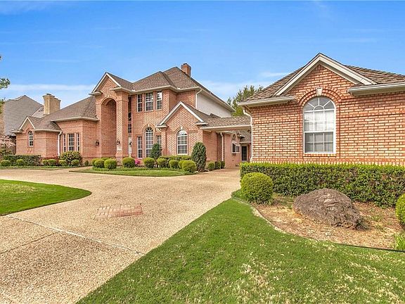 3rd image of 6528 Virginia Sq
