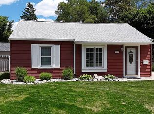 2812 Rochester Rd, Royal Oak, MI 48073