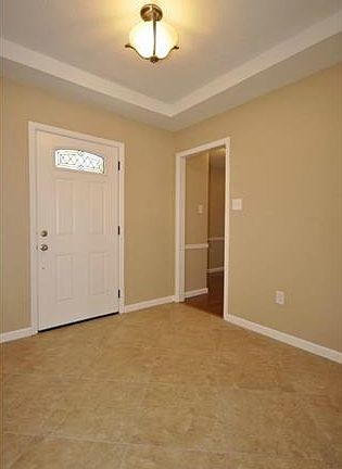 3rd image of 3217 Parkhaven Dr