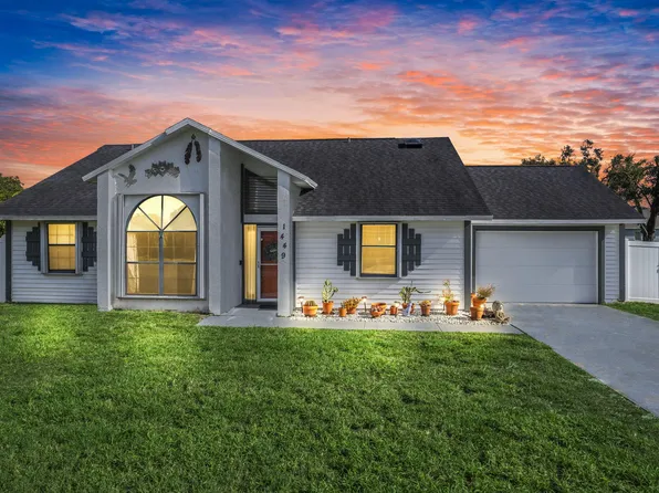 1449 SE Portillo Road, Port St Lucie, FL 34952