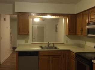 329 Scott Rd APT B11, Waterbury, CT 06705