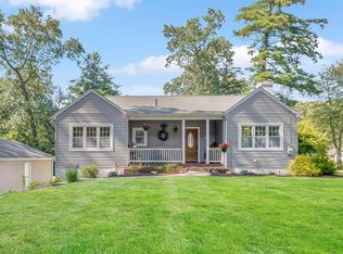 77 Albert St, West Springfield, MA 01089