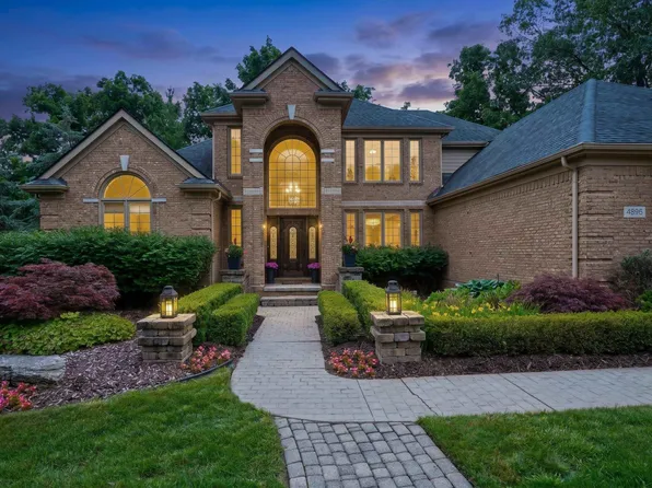 4896 Brookside Ln, Washington, MI 48094