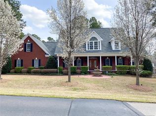 10 The Inner Cir, Spring Lake, NC 28390