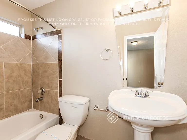 429 W Renee Dr — Photo 9