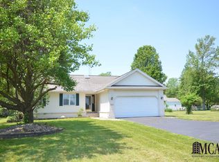 6815 Secor Rd, Lambertville, MI 48144