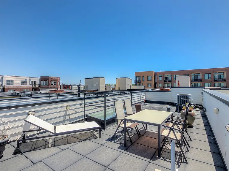 2345 Walnut St #17 — Photo 20