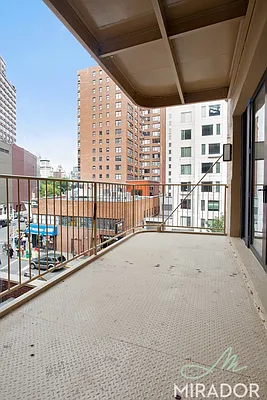 Rented by Mirador Real Estate | media 21