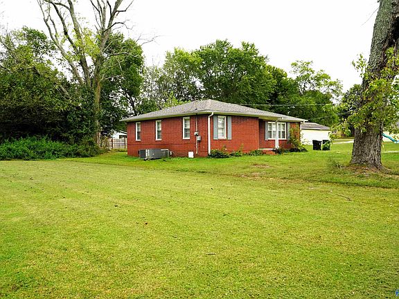 4th image of 611 Greenville Pike