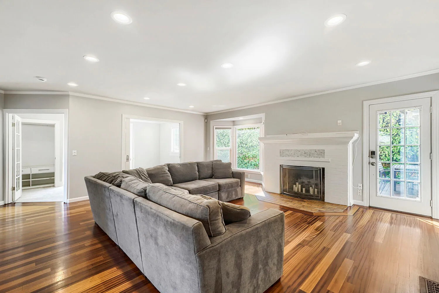 4 bed, 3300 sqft, $7,000 — Photo 4