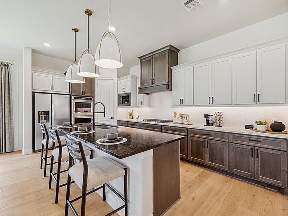 Plan 4043 kitchen - staged