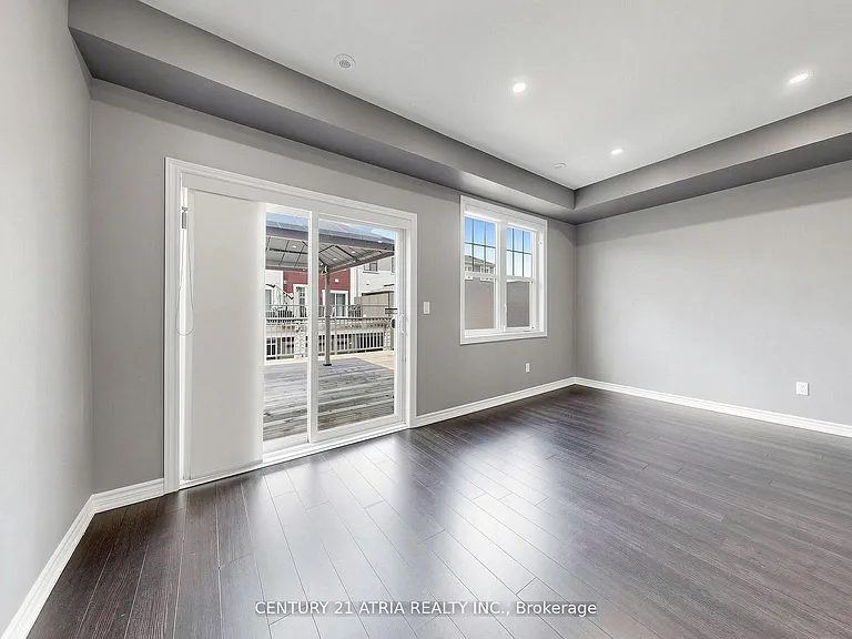79 Boadway Cres — Photo 21
