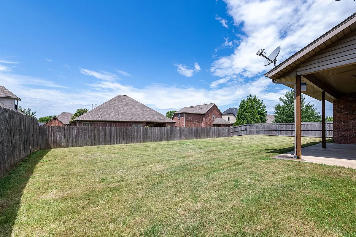 Building Photo - 3902 Banbury Dr