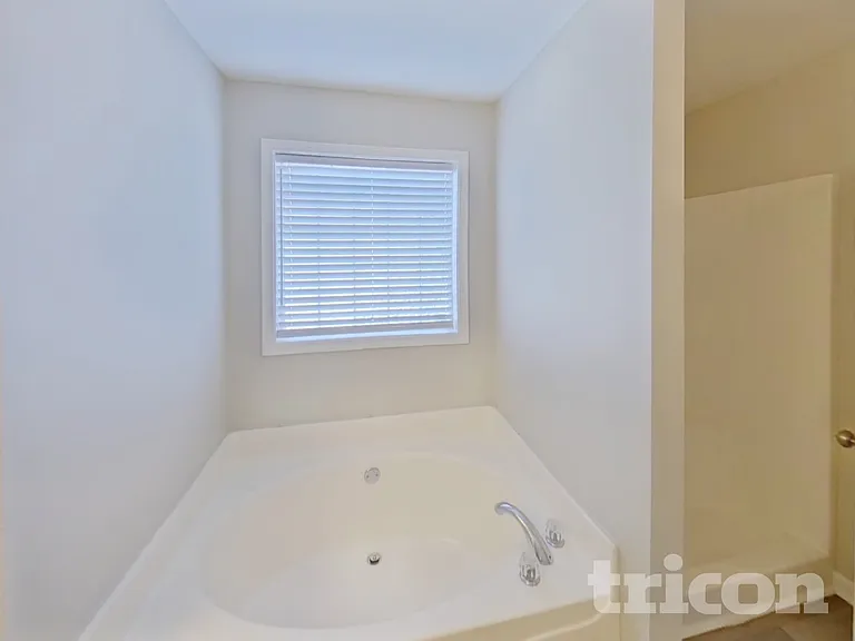 9635 Poole Rd — Photo 11