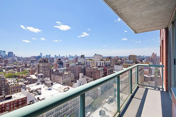 Sold by Corcoran | media 6