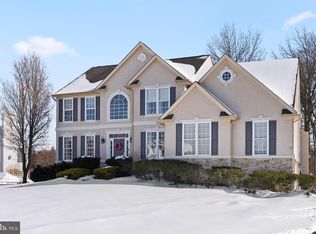 10 Laurel Wood Ct, Laurel Springs, NJ 08021