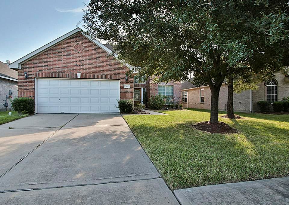 1st image of 7107 Chatham Lake Ln