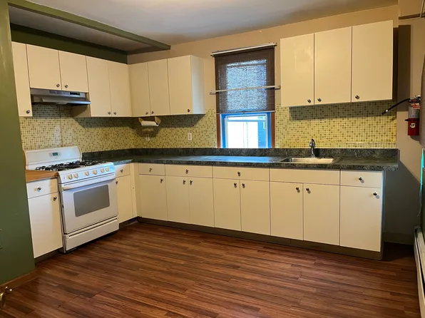 28 Spencer St #2, Elizabethport, NJ 07206