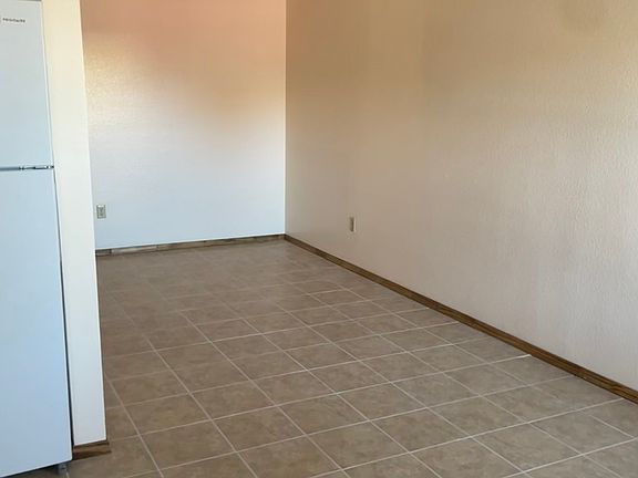 5th image of 1524 S Avenue H