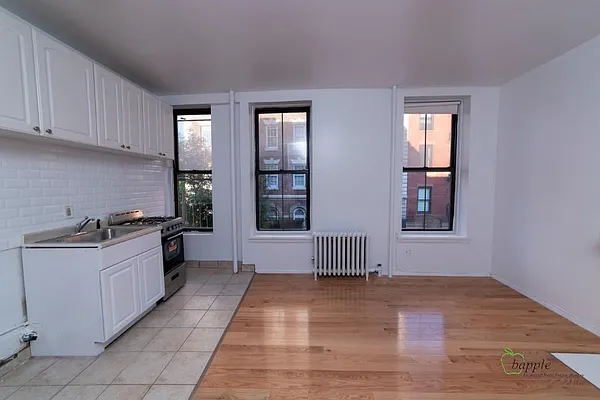 Rented by Bapple | media 12