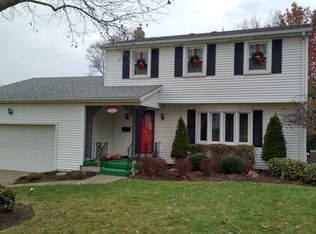 2944 Saginaw Dr, Poland, OH